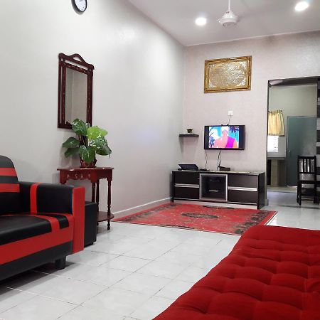 Homestay Bahau Jempol エクステリア 写真